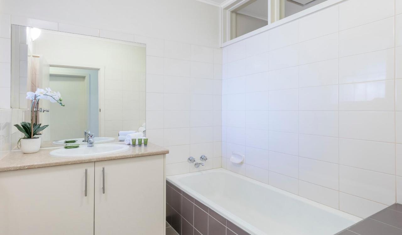 Dorset Gardens Hotel Croydon Bagian luar foto