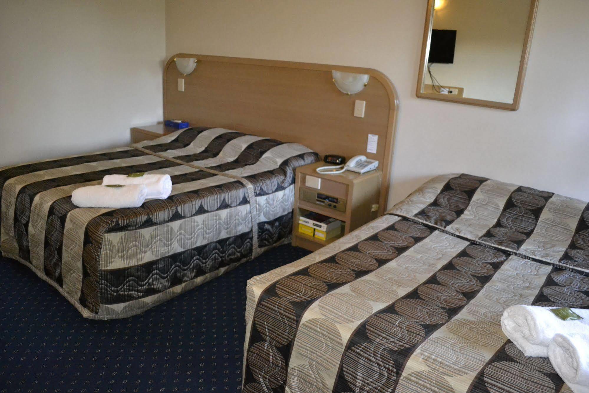 Dorset Gardens Hotel Croydon Bagian luar foto
